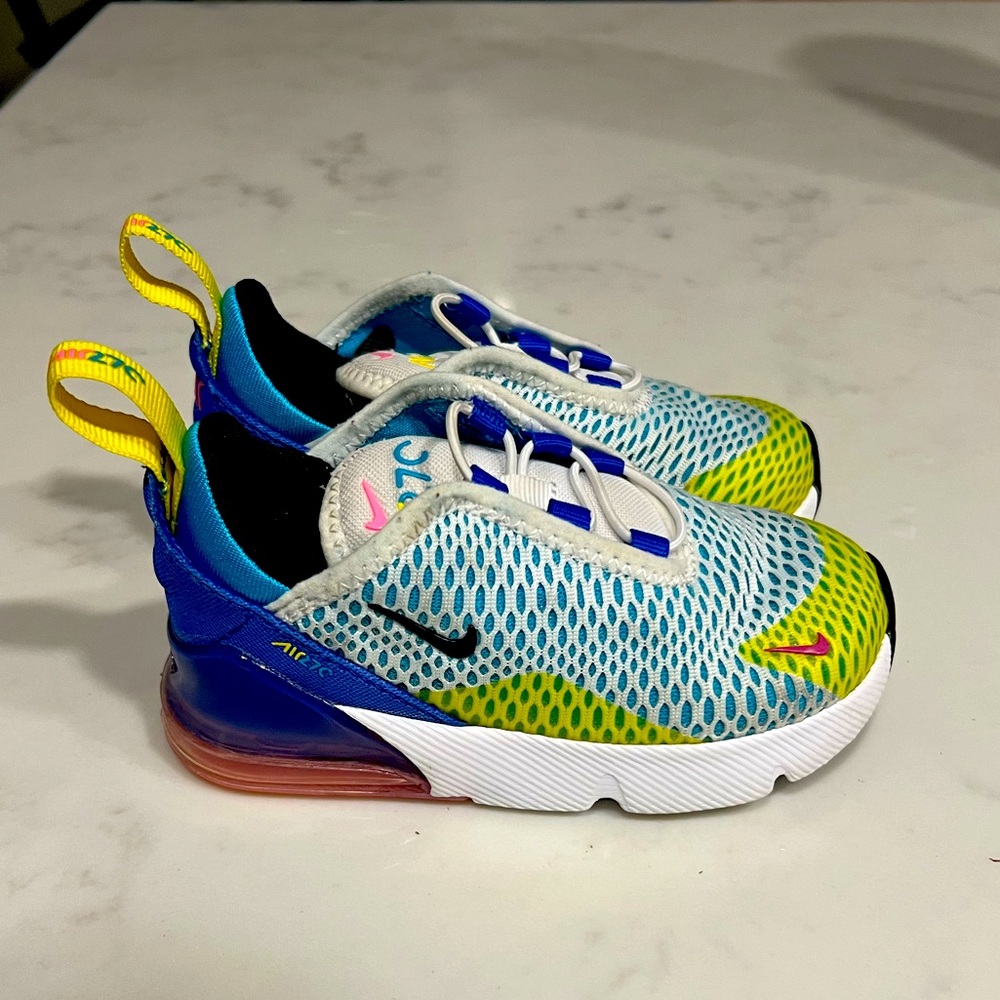 Toddler Nike Air Max 270 size 7c.